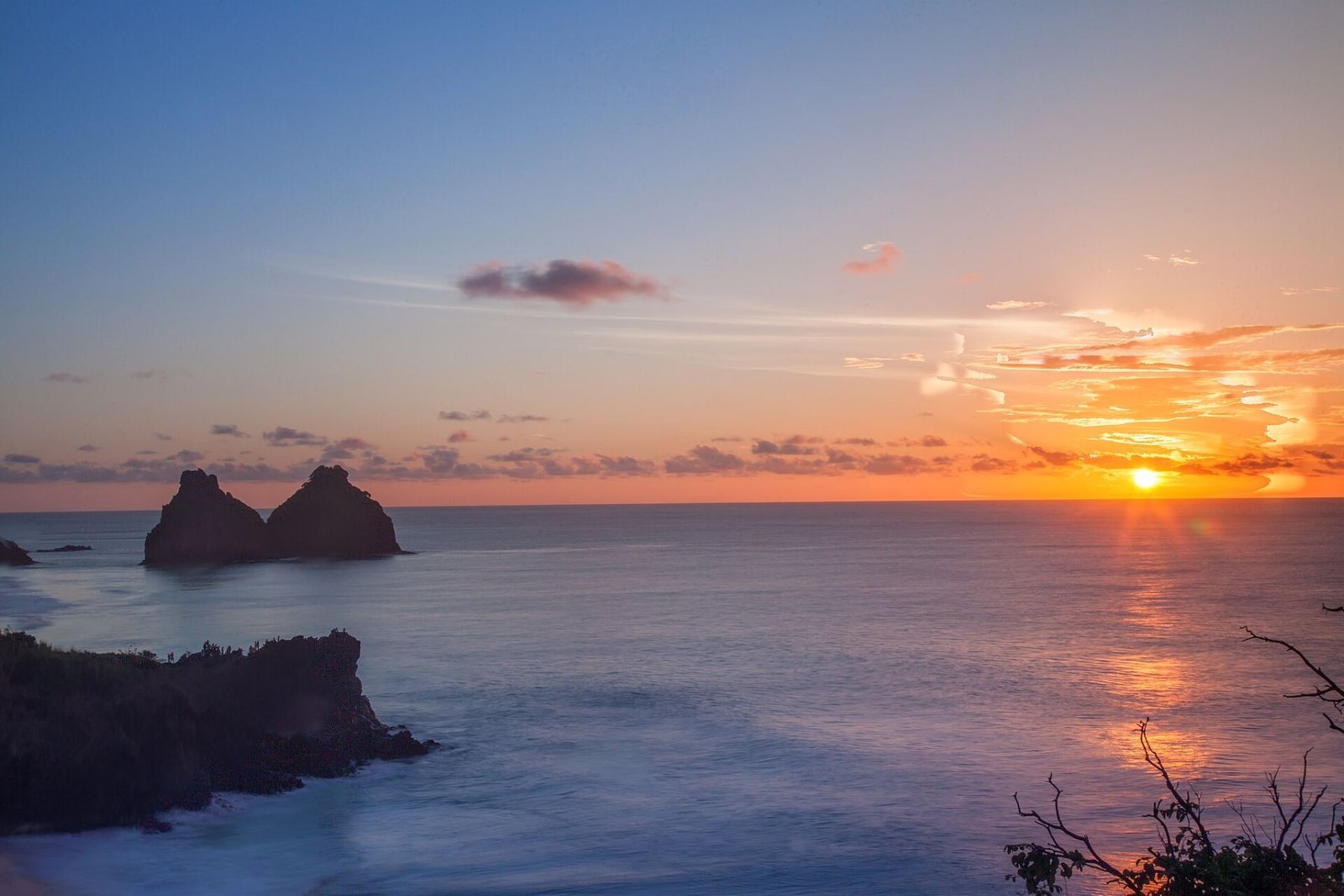 O Morro Dois Irmãos, em Fernando de Noronha